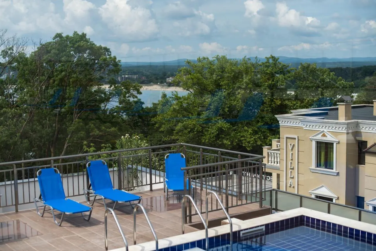 Cinema Hotel Primorsko 4*,